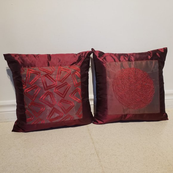 2 Deluxe Ritz Carlton Designer Throw Pillows 15'x15' & 5' Thick W/Zippers, MINT! - Picture 3 of 8